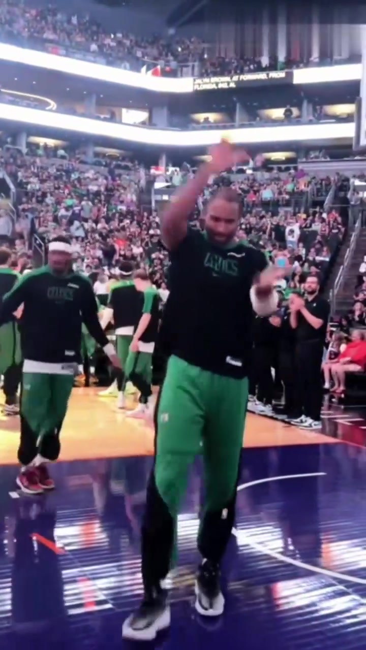 关于猛龙险胜凯尔特人B队,杰伦·布朗制霸全场的信息 关于猛龙险胜凯尔特人B队,杰伦·布朗制霸全场的信息